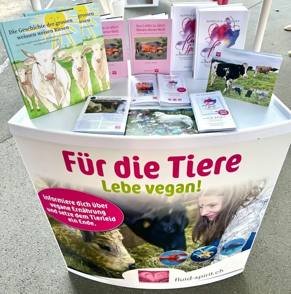 Informationsstand über den Vegnismus und zur Aufklärung des  unermesslichen Tierleids der Massentierhaltung und des T…